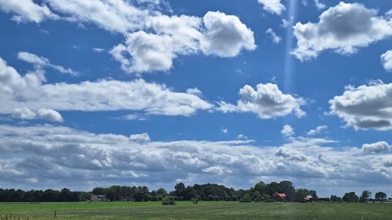 half bewolkt