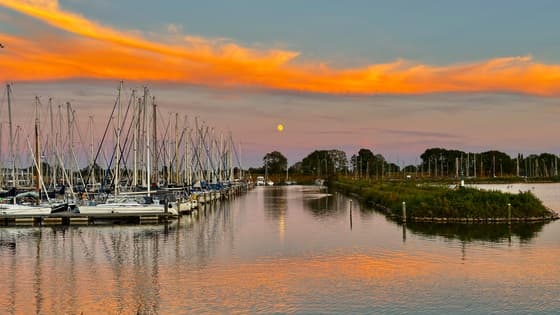 Zonsondergang & Maansopkomst 