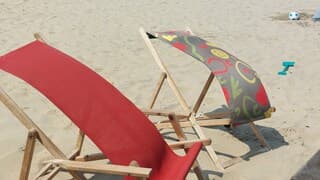 Harde wind aan zee 