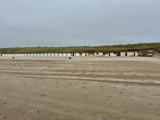 Verlaten strandhuisjes in Schoorl aan Zee