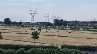 Zou het voor de regen binnen zijn?