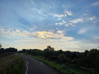 Wolken en zon