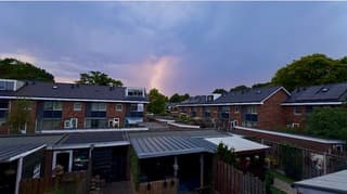 Voorbijtrekkende onweersbui in Dronten 