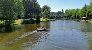 Vermaak op het water...