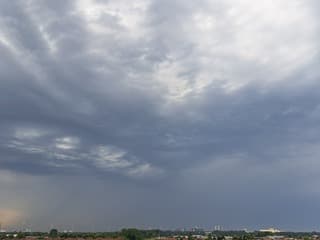 Onweer boven zee