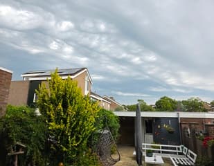 Onweer nadert in Zaanstad 