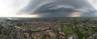 Donkere wolken richting Sneek