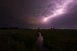 Bliksem bij Molen Rispens
