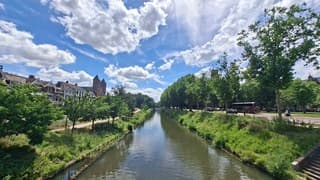Utrecht zonnig en stapelwolken 