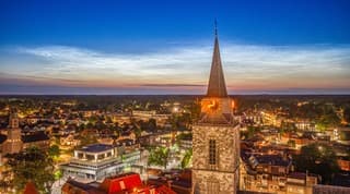 Lichtende nachtwolken(drone)