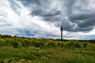 Dreigende lucht boven de mediatoren
