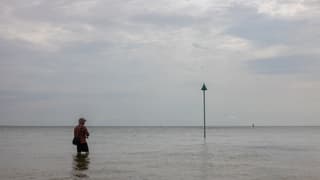 Bewolkt en benauwend warm op Vlieland