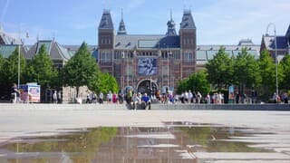 Zonnig in Amsterdam op het Museumplein