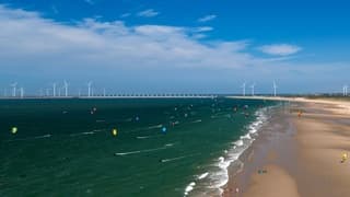 Verkoeling op het water bij Vrouwenpolder/ Oosterscheldekering 