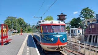 Gordijnen dicht voor de zon in Utrecht Maliebaan 