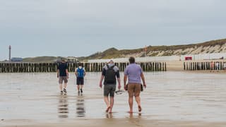 Veel bewolking aan de kust