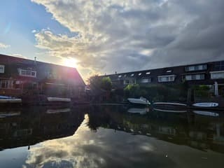 Zon en wolken 