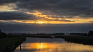 Zon tussen de wolken