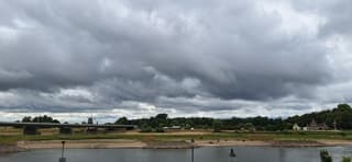 Donkere wolken 