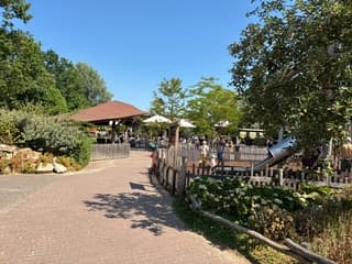 De eerste dag van de zomervakantie In de vakantie naar GaiaZOO in Gemeente Kerkrade geweest met de nieuwe fotoboek echt gaiazoo fan