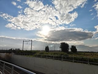 Zon en wolken