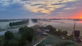 Mist over het Merwedekanaal 