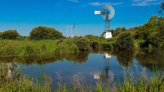 Windmolen staat stil, gaan wind!