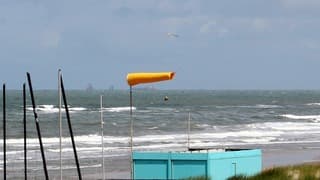 Veel wind strakke windzak