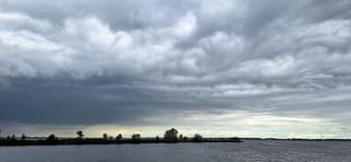 Donkere wolkenluchten 