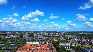 Vriendelijke wolken boven Beverwijk vanmiddag 