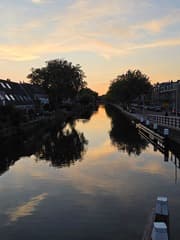 Zonsondergang in Delft: spiegelfoto