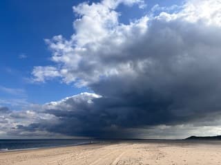 Vlieland regenwolk met contrast