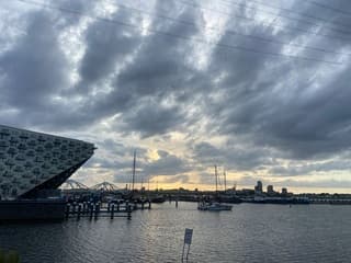 Laatste zon boven het ei