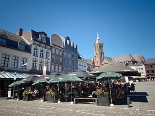 Druk op terras Markt.