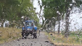 Regenbui....onderweg in de auto