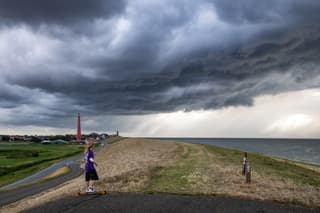 Wat een buien trokken er over rond 18.00 uur