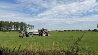 Bezig op het land
