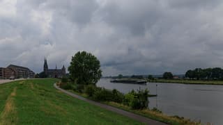 Even droog