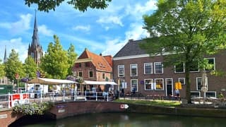 Gelukkig redelijk weer bij de Sluis-en Bruggenfeest.
