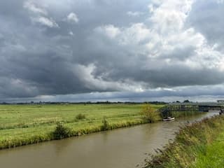 Donker boven Delft