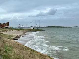 Windturbines Nieuwe Waterweg wind golfslag
