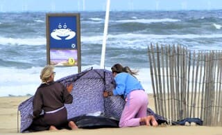  5 bft STEVIG WINDJE op STRAND Katwijk aan Zee 