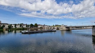 Wolken aan de Maastrichtse lucht...