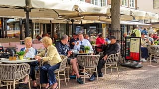 Vrij zonnig en lekker terrasweer