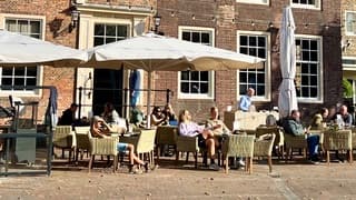 Vol terras in de zon
