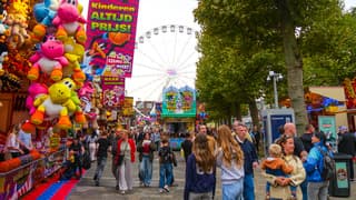 Bewolkt maar een aangename temperatuur op de kermis