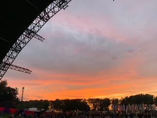 Mooie luchten vanuit de Alpha, Lowlands 