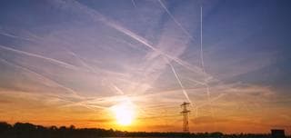 Druk in de lucht bij zonsopkomst