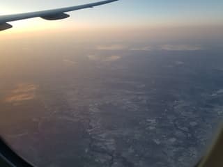 20191027 zonsopgang boven SiberiÃ« op de vlucht van Frankfurt naar Tokyo