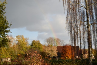 Het zonnetje schijnt en het regent_1